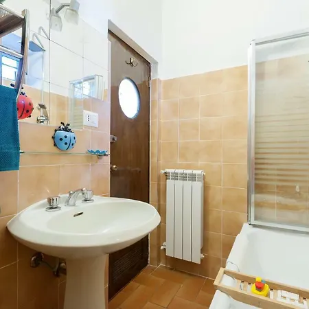 Rustegu Duze - Parking In Center & On-Site Appartamento Lerici